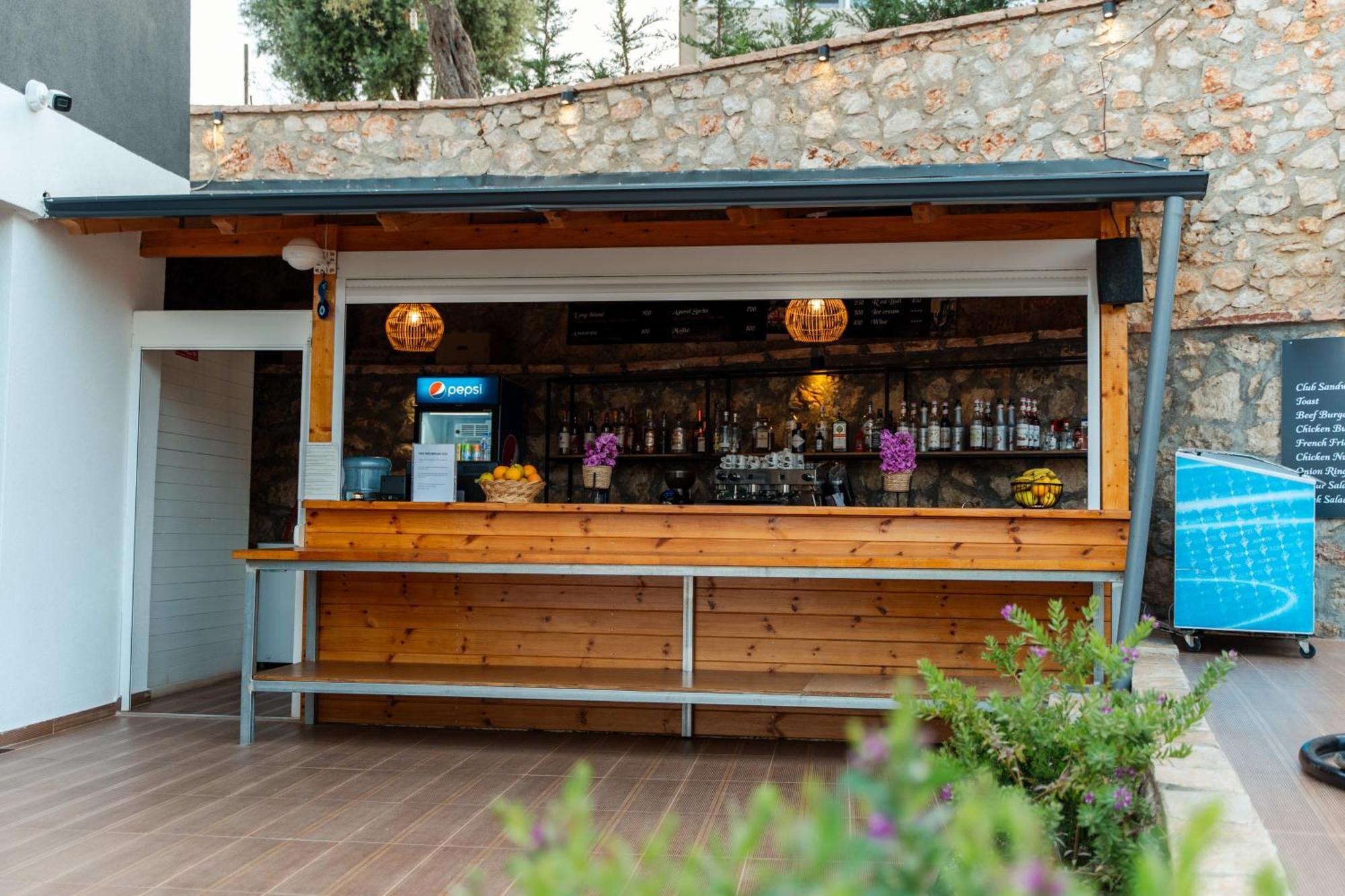 Memaj Hotel Ksamil
